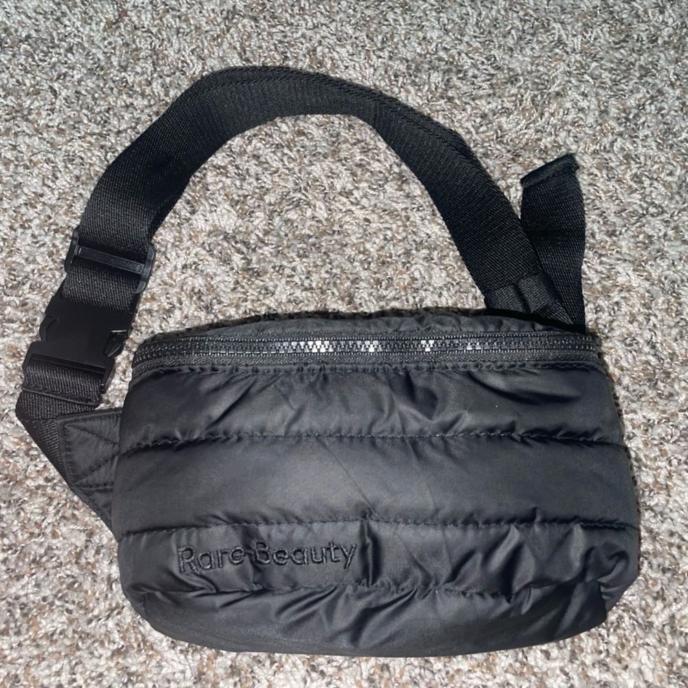 Rare Beauty Belt Bag 🖤